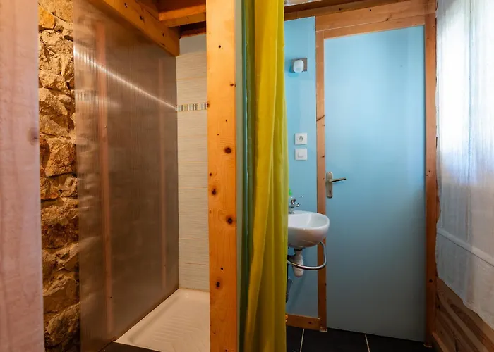 La Chastanha 3* Saint-Symphorien-de-Mahun